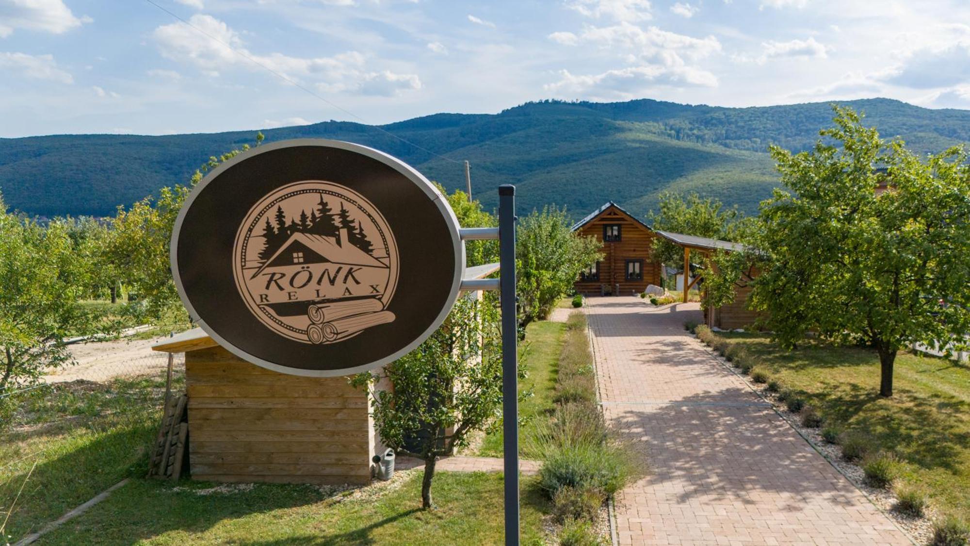 Roenk Relax Miskolc Exterior foto